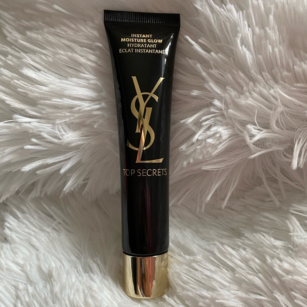 COPY - COPY - Yves Saint Laurent Top Secrets